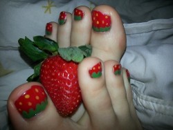 alma-cute-feet3:Toes and perfectfeet