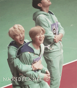 wooyoung:sehun lifting luhan after his score came up