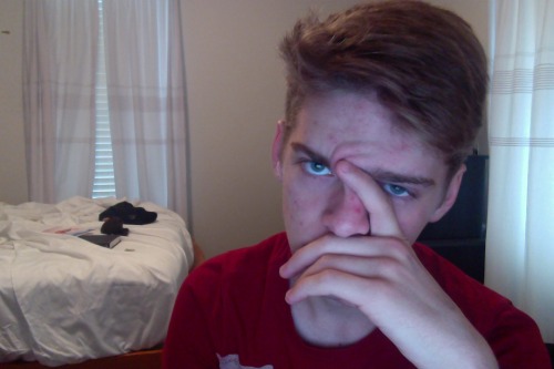 stevejobsvevo:is local gay teen stupid and annoying? story at 11