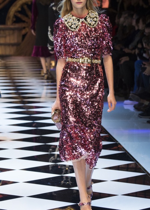 belleamira:  Dolce & Gabbana  Fall 2016 Ready-to-Wear 