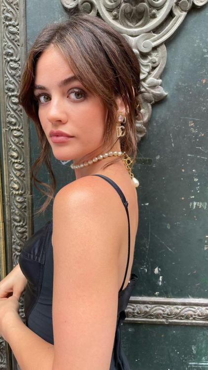 baddestbitchesglobal:  Lucy Hale