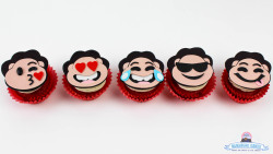 nerdachecakes:  Steven Universe has me very Emojianl. Steven Universe emoji mini cupcakes! These designs are based off of the Attack the Light game models and Cartoon Network steven block commercials. Which emoji face is your fave? See more Steven bomb