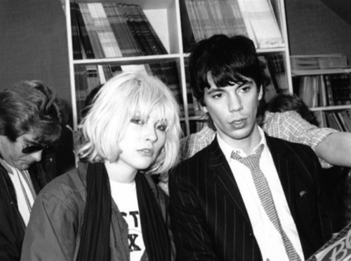 Porn Pics blondie-poedie:  Debbie Harry en Jimmy Destri