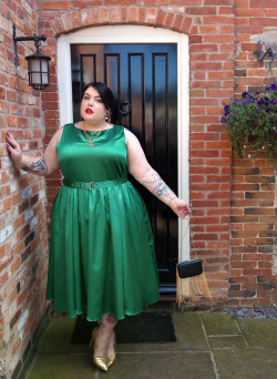 misswhittington:  The perfect green dress