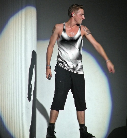 btrandotherartistsareours:  29/50 Gifs/Pictures of Kendall Schmidt