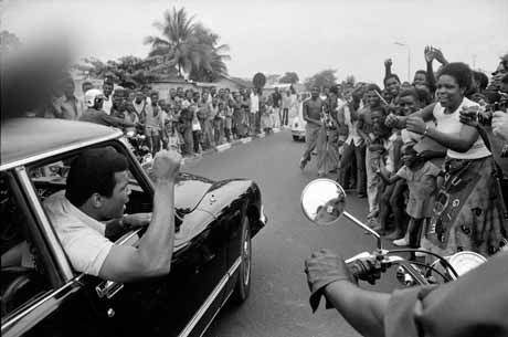 vintagecongo:  Muhammad Ali in Zaïre (now D.R.Congo) for Rumble in the Jungle. May