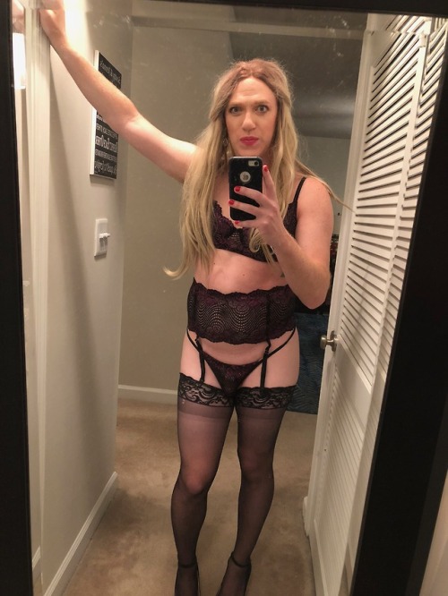 cddaniellelynn:complete attire, under my work clothes :)