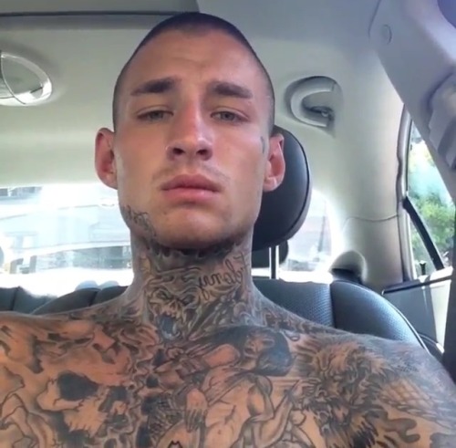 fromallofuswithlove:  dirtybeardadmike:  Would really like to make out with him….then blow him dry  new goal in life…the above