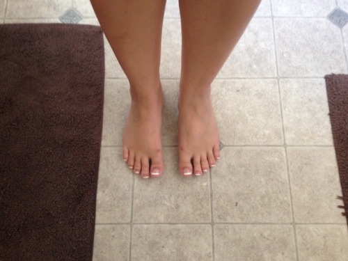 slutwifeforyourpleasure: Her cute feet, she does do footjobs Beautiful feet