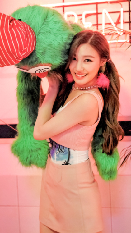 Tiffany wallpapers (requested by anon)  like/reblog if you save/use