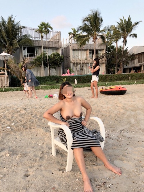 XXX spreadlovemakefriends:  Chillax on the beach,,, photo