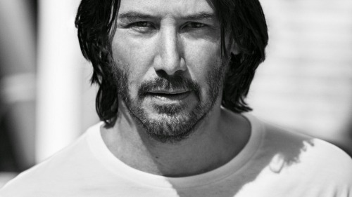 evilthunderstorms:Keanu Reeves for Esquire, March 2017 Photographed by Simon Emmett