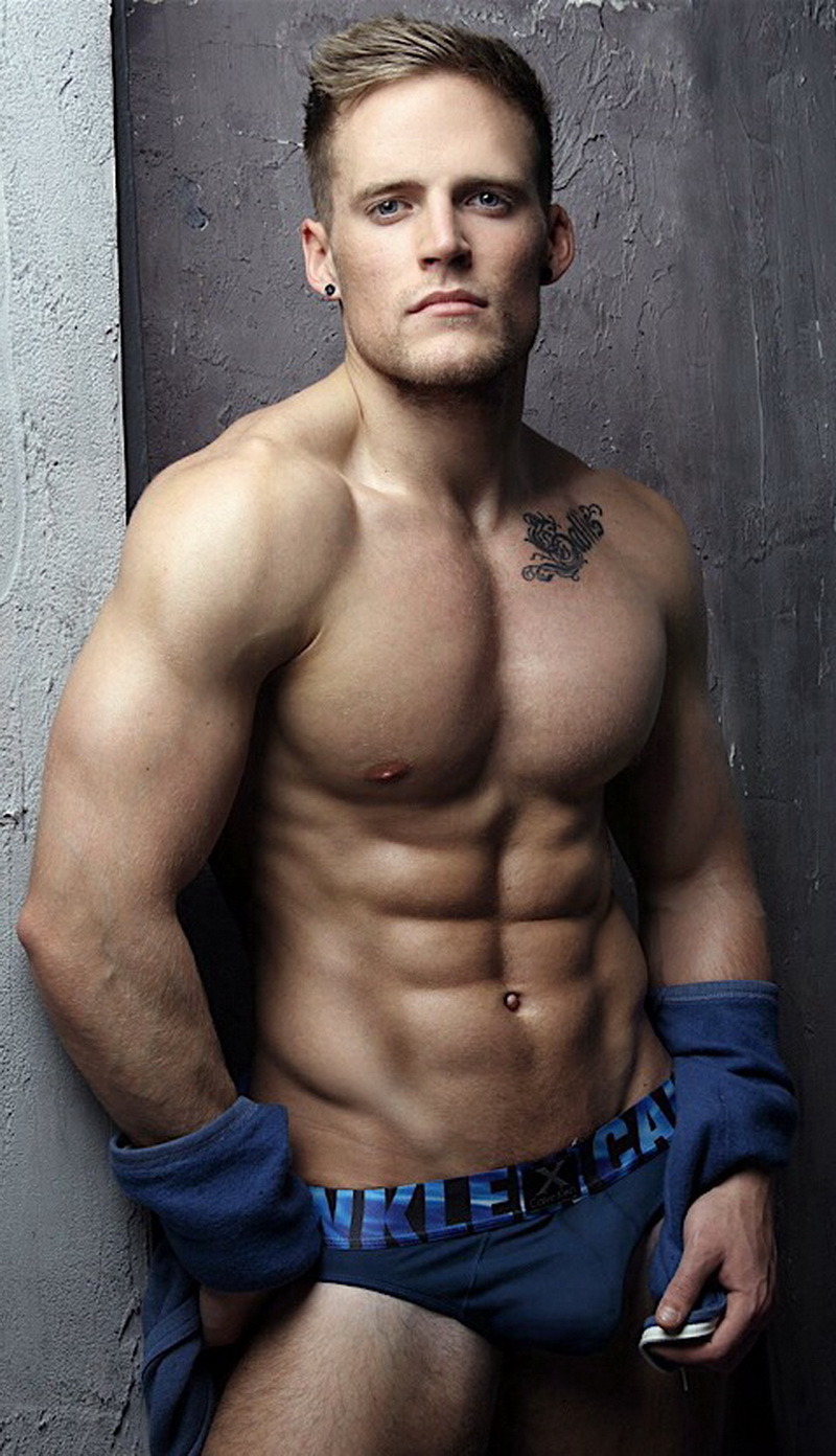 row2ski:  realsexymen:  http://realsexymen.tumblr.com/  Row2ski.tumblr.com  
