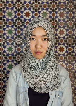 ummahboutique:The Complexities of Life As a Chinese Muslim Woman    Photographer Giulia Marchi traces the experience of modern Chinese Muslim women through 22-year-old Ding Lan, one of the many young people studying at Al-Azhar University in Cairo, Egypt.