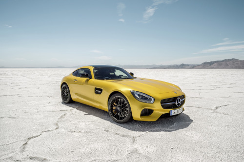 mercedesbenz:  Say Hello! It’s finally here: The new Mercedes-AMG GT!  The second sports car entirely developed in house by Mercedes-AMG presents itself with a front mid-engine concept with transaxle and intelligent aluminium lightweight construction. 