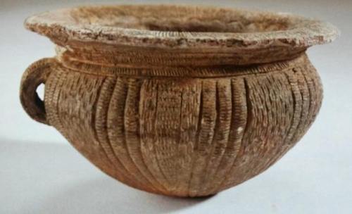 A beautiful Early Bronze Age pottery vessel from Dunleckny, Co Carlow. It was discovered in 1847 dur