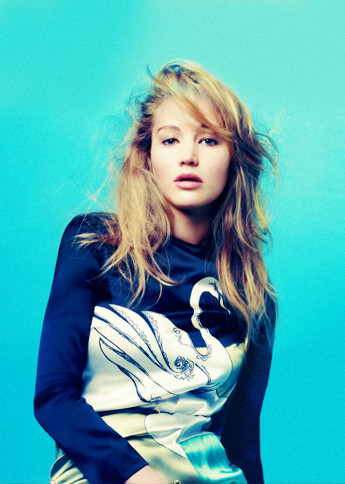 jenniferlawrencedaily:Jennifer Lawrence photographed by Daniel King for Elle (2011)