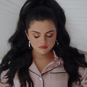 Selena Gomez True Make Up 🕹️ Jogue no Jogos123
