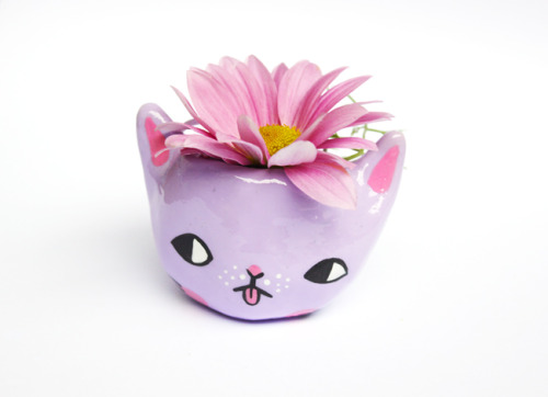 ponyponypeoplepeople:Kitty Planters by PONY PEOPLE