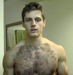 bearmuscleworship:   I’d love to lay my face on that chiseled rug 