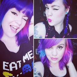 carousel-sexual:  Distintos looks de @aenemona para #manicmonday #dyehair @suicidegirls 