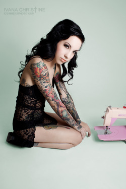 hot-tattooed-girls4:  Hot Tattooed Girls