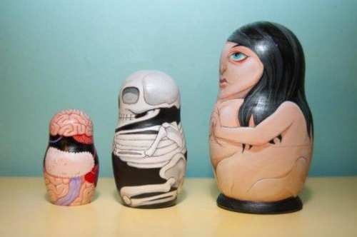 emt-monster:  Anatomy nesting dolls by artist Jason Levesque 