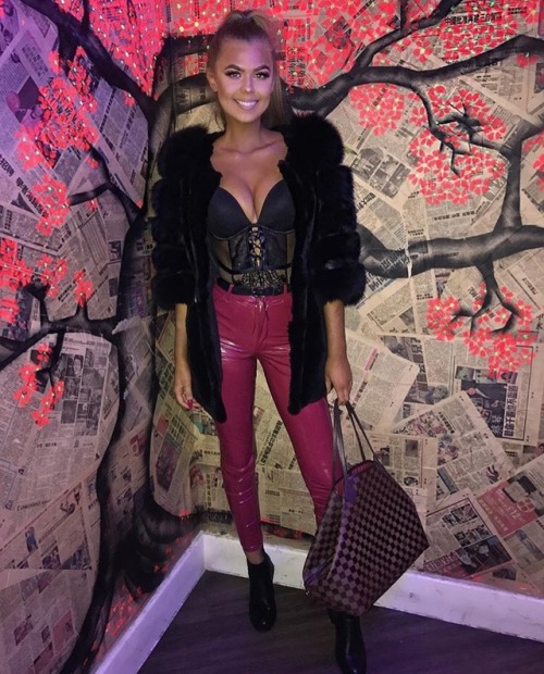 https://tightshinemodels.tumblr.com/post/170476706206