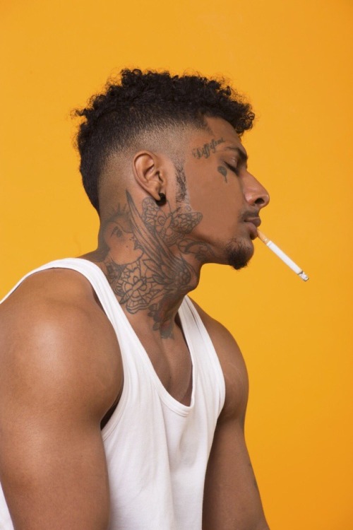 goldenpoc: nuetellanipples:Whose this ?? oh man, my heart