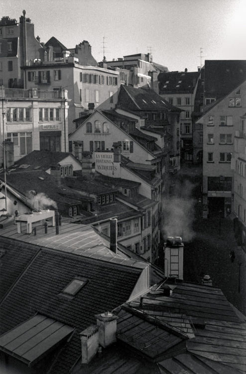 Hill rooftops - Lausane, Switzerland, 2014 (Asahi Pentax Spotmatic F, Pentacon 1.8/50mm, Kodak Tri-X