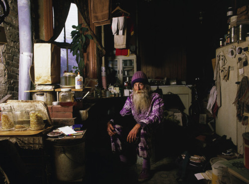 USA. New York City. 1986. Adam PURPLE, ecology activist and gardener in his Lower East Side apartmen
