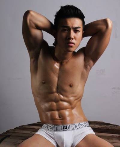 merlionboys:  One hot major eye candy from Mister Singapore 2013 - Ian Chua! Who doesn’t like a good looking boyish dude with a hot bod like his? Thick and nice brows too. Very my type! =p http://merlionboys.tumblr.com/ 