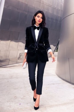 sexy-in-a-suit:  Follow Well Dressed for
