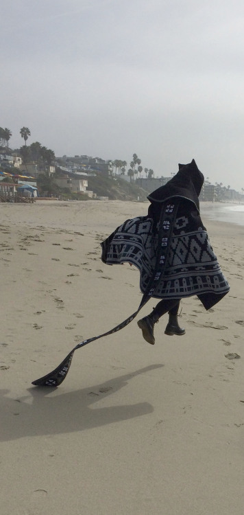 variou: eilishl: Evan Vondra (aka Ang) and I headed to the beach and did a much needed photo shoot o