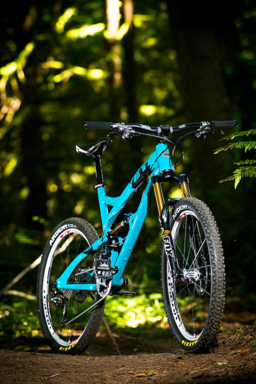 pirobikes: (Yeti SB66 - Tested - Pinkbikeから)