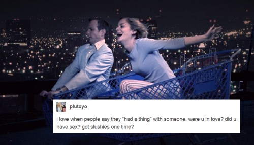 probably-from-outer-space: Arrested Development + text posts