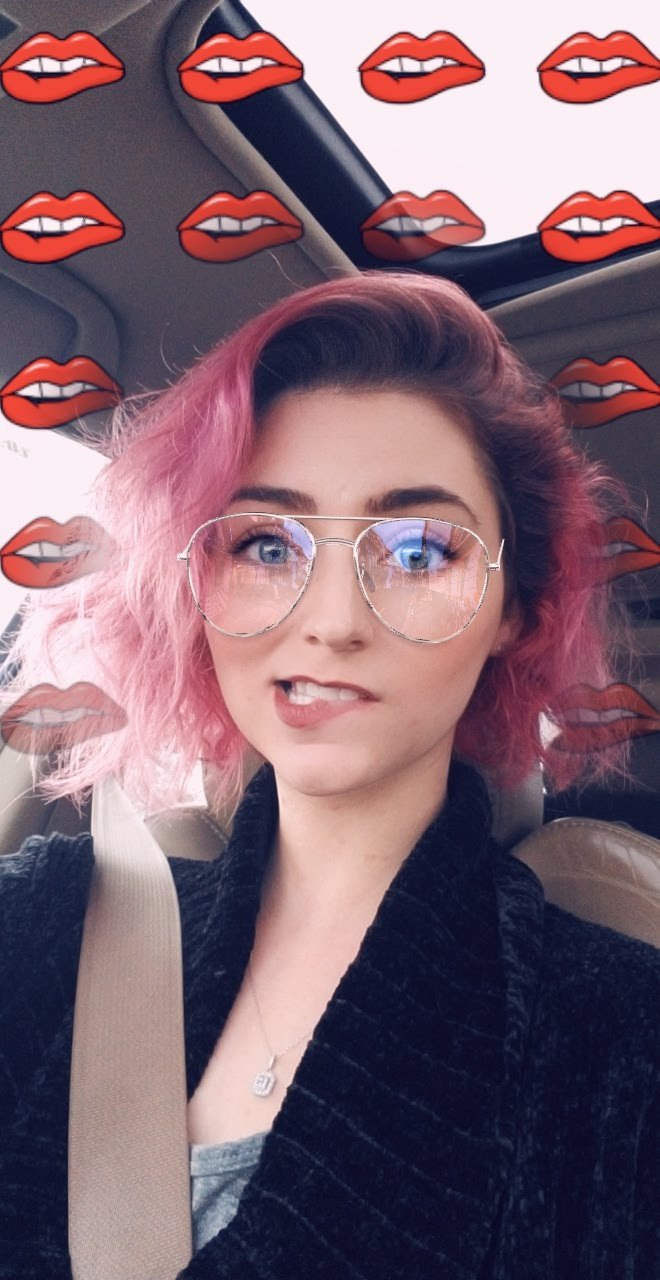 strawberryannetta:  Im in love with these Snapchat filters!