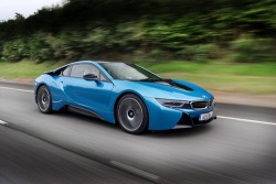 wonderfulcars:  automotivated:  (via The new BMW i8 in motion … by Max Earey /… (via : http://affluence-de-la-vie.tumblr.com)