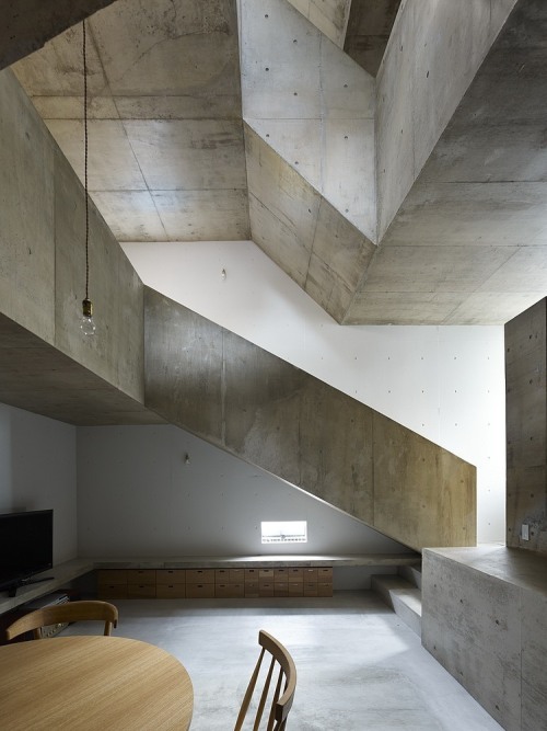 House In Nishiochiai by Suppose Design Office. (via House In Nishiochiai by Suppose Design Office | 