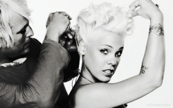 allunderdogs:  P!nk photoshoot for GLAMOUR in 2006