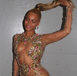 aaashleylove:  Bey slayed.