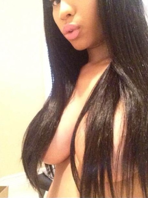 therealleaah:  mannypakbeloud:  Nicki Minaj❤😘  XIV 
