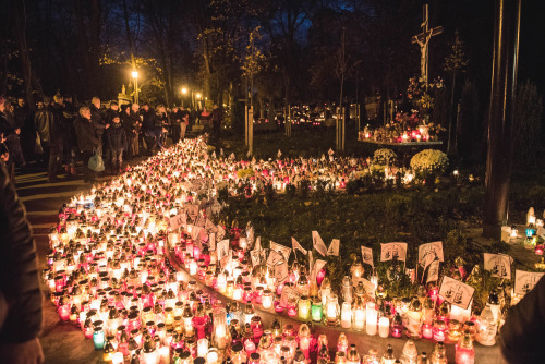 lamus-dworski: Podgórski Cemetery in Kraków, Poland on the evening of All Saints Day. 