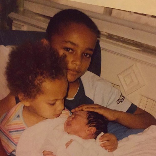 beprettynotpetty:  One of my biggest fears is not being able to be a big sister to my younger sisters #transdayofvisibilty 