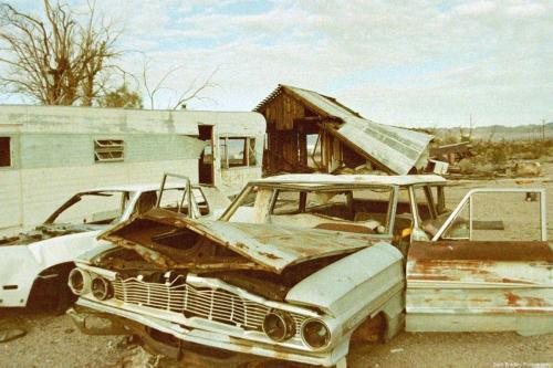 zachbradleyphotography - Ghost town adventures in Ludlow,...