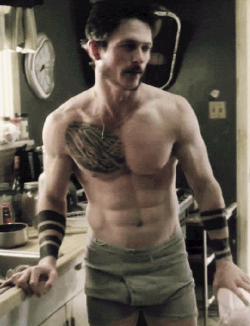 hotfamous-men:  Jonathan Tucker