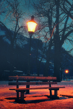 plasmatics-life:  Cold Night |  by Kate