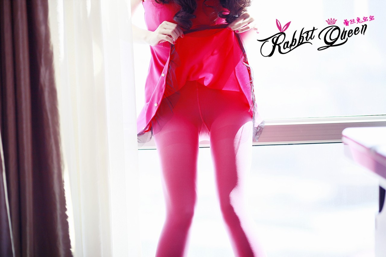 rabbitqueennude:  http://rabbitqueen.net/%E8%95%BE%E4%B8%9D%E5%85%94%E5%AE%9D%E5%AE%9D-2012%E5%B9%B44%E6%9C%88-a.html