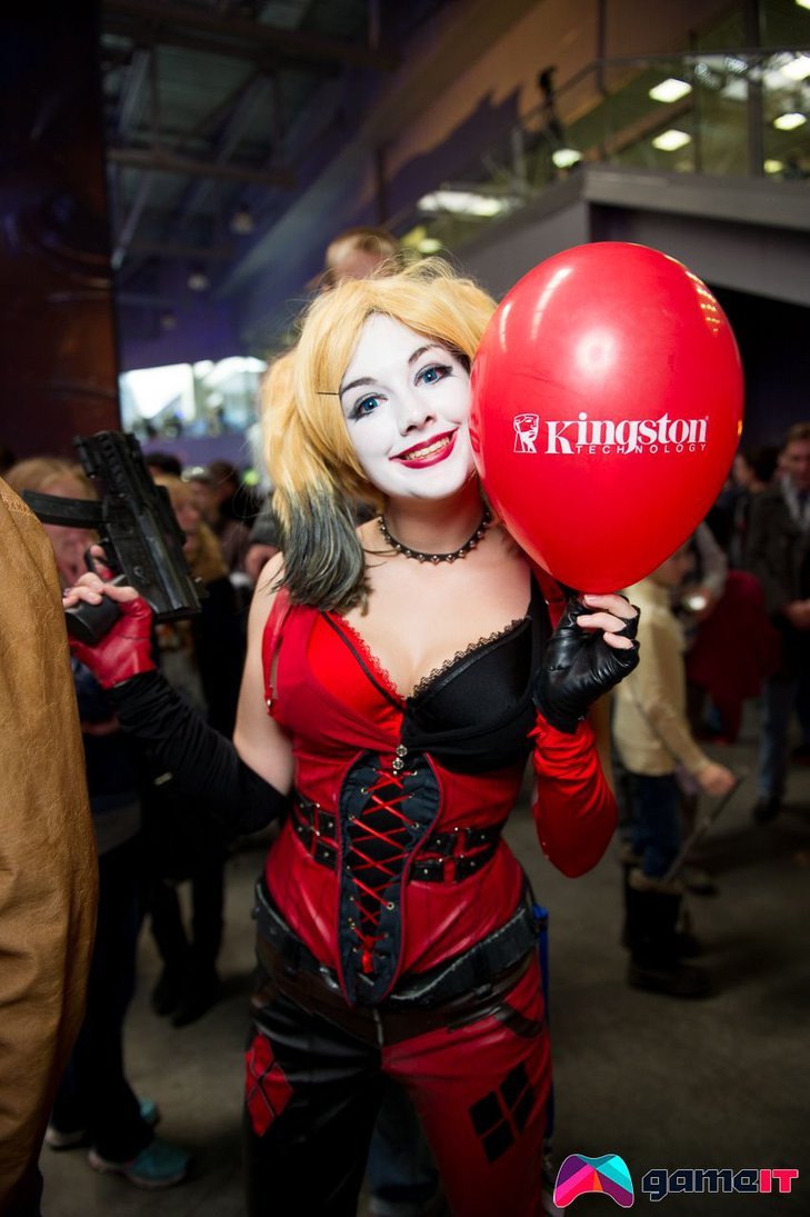 jointhecosplaynation:  Yoko Omi - Harley Quinn  Cosplayer: Yoko Omi Character: Harley