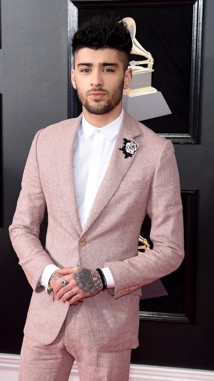 zaynedites:Zayn in pink 2018